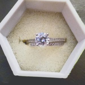 Sterling silver cubic circonia wedding set.